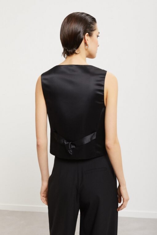 Pure cotton vest with stone and crystal embroidery