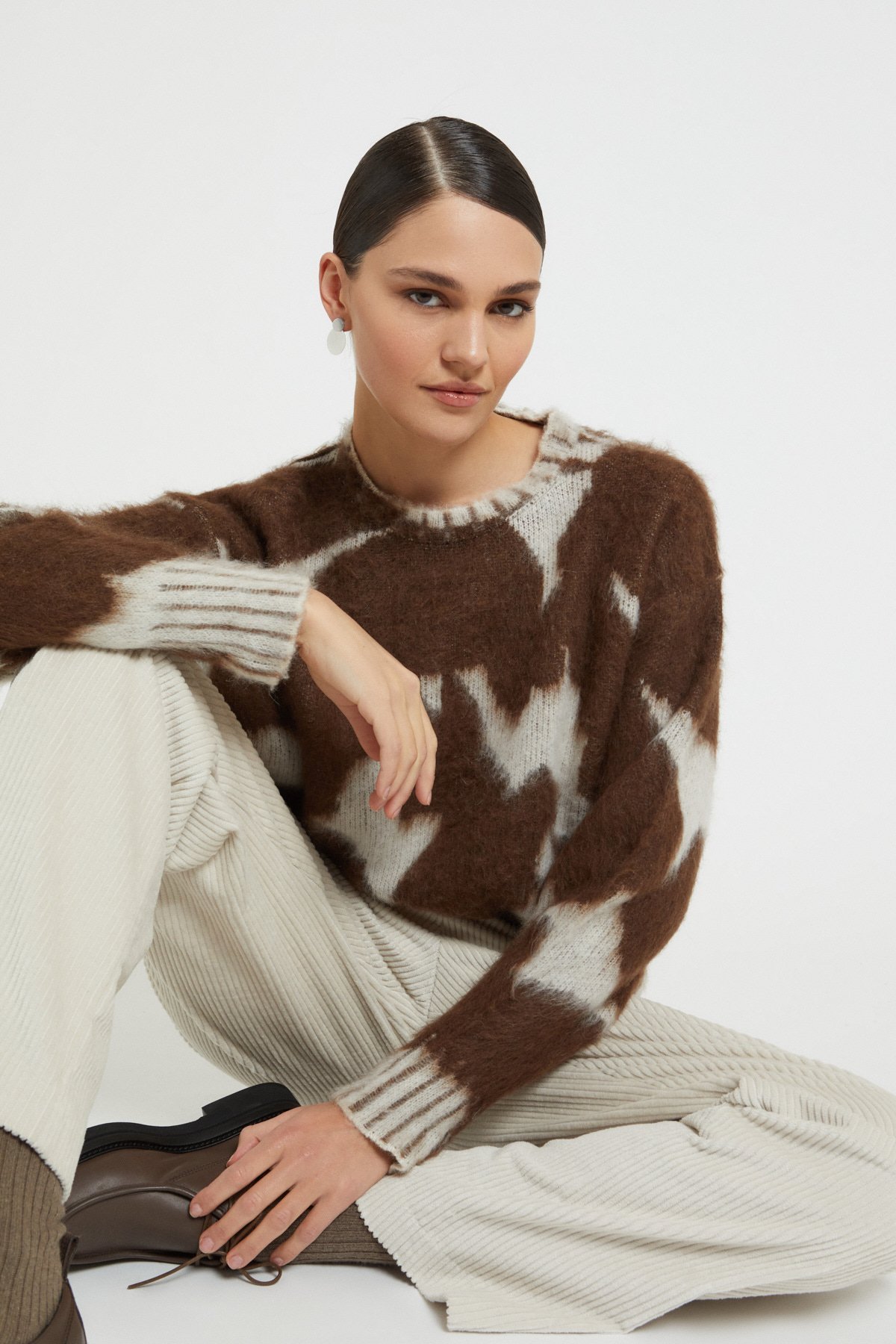 Wool and mohair blend sweater with round neckline Wool and mohair blend sweater with round neckline